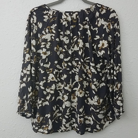 𝅺melrose & Market M peasant blouse button front - Picture 6 of 8